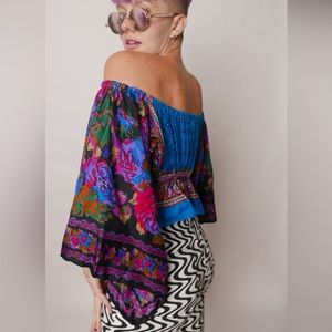 VINTAGE SILK summer blouse. Perfect condition.